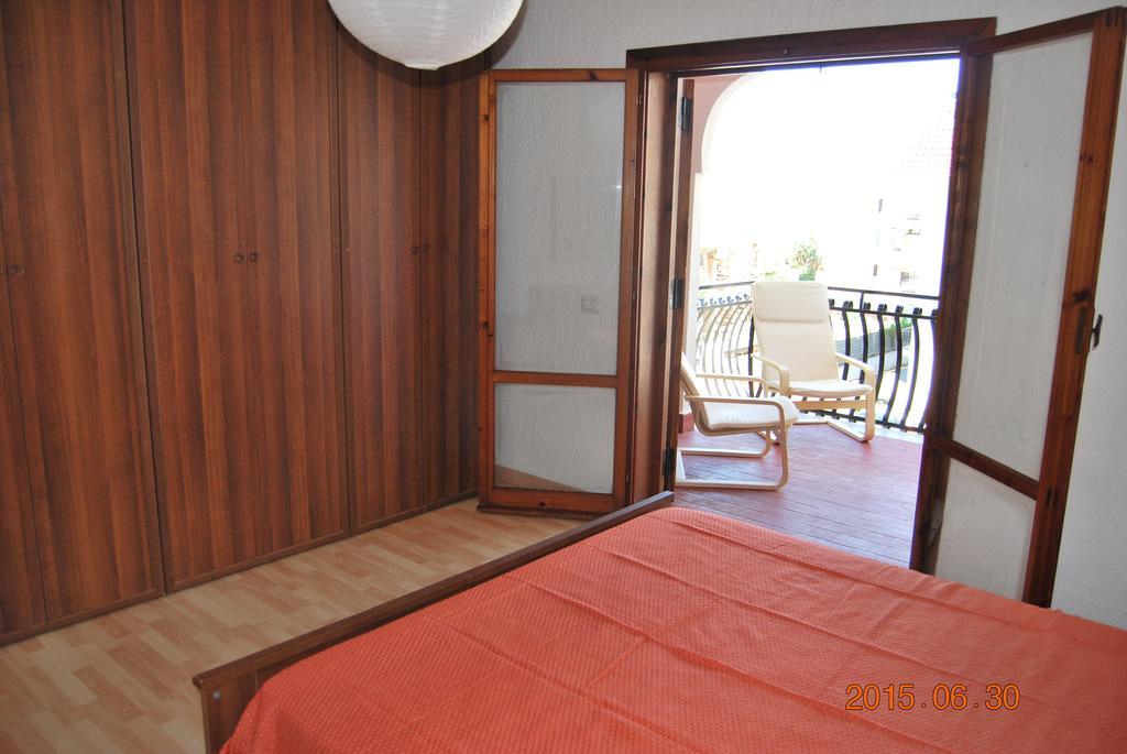 Apartamento Baia Degli Dei Giardini-Naxos Habitación foto