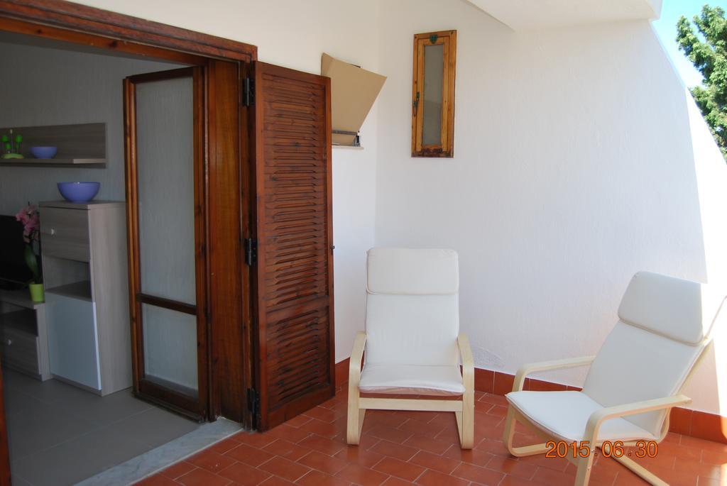 Apartamento Baia Degli Dei Giardini-Naxos Habitación foto