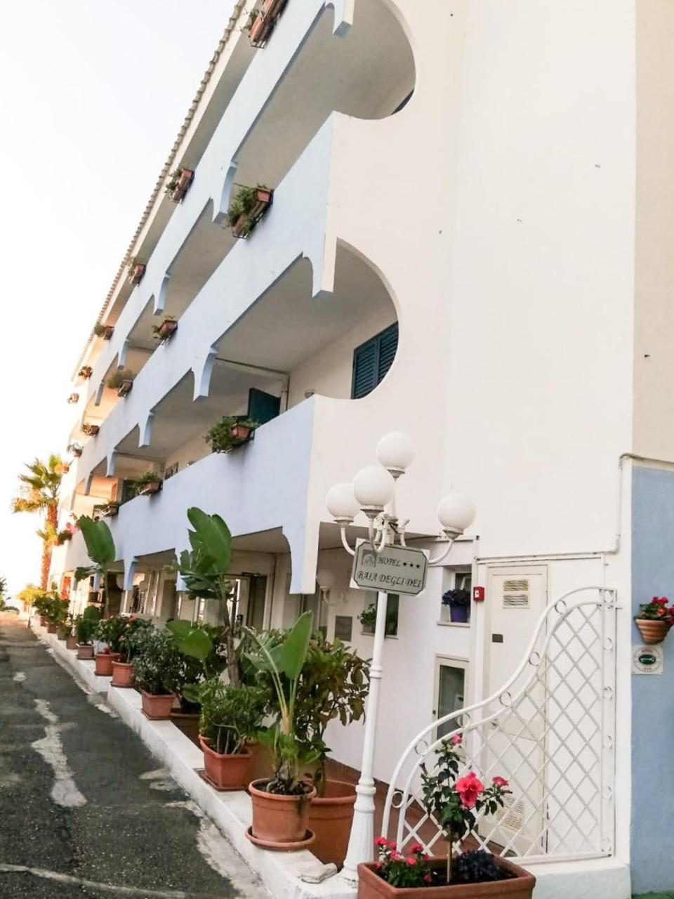 Apartamento Baia Degli Dei Giardini-Naxos Exterior foto